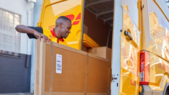 Loading and Unloading - DHL - Global