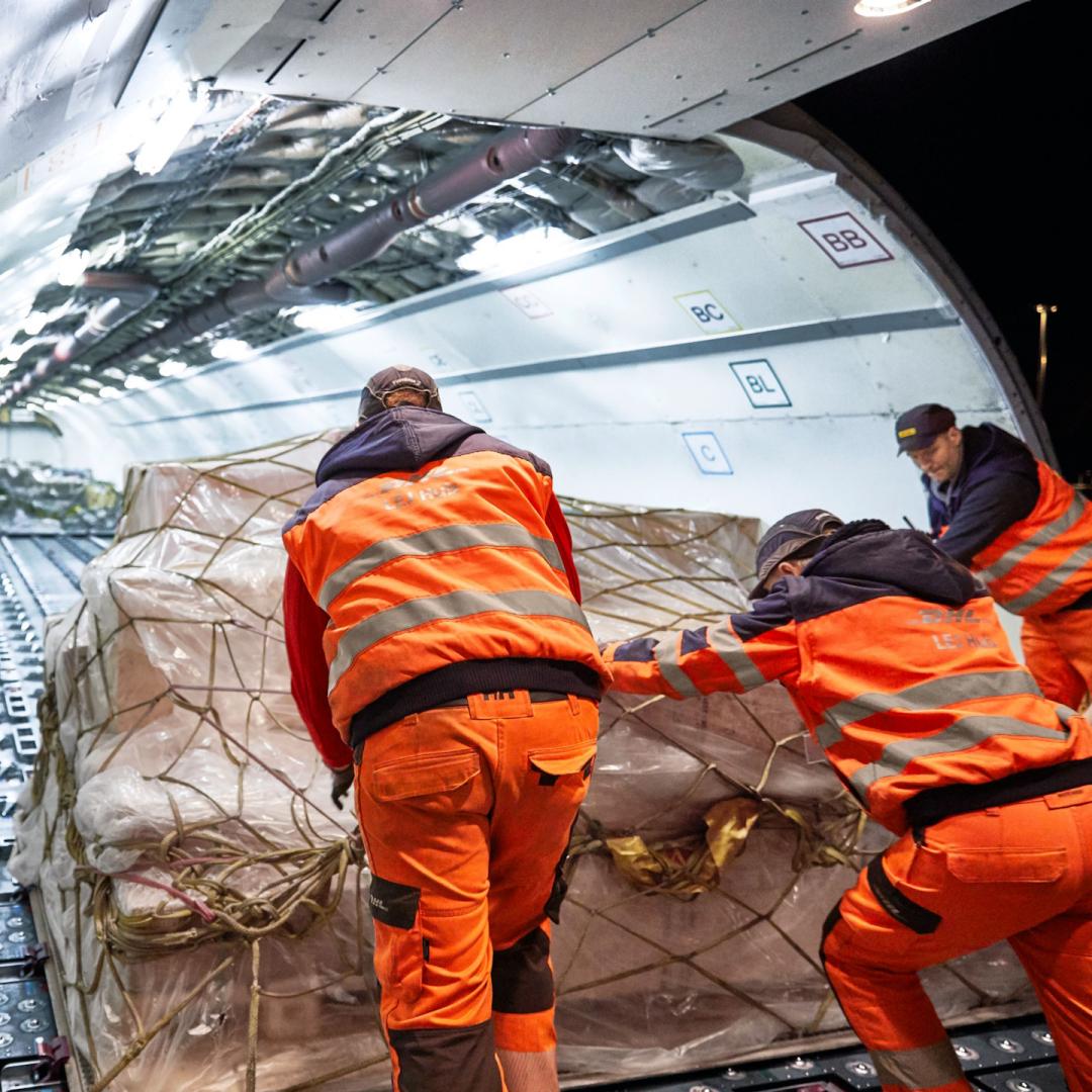 DHL Express – Schnell. Door-to-Door. Zustellung per Kurier – Deutschland