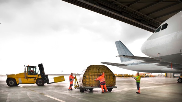 Featured image of post Transportes Aereos Encomiendas V deo educativo para ni os con el que aprender n vocabulario sobre los medios de transporte tanto de tierra y aire como de agua