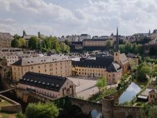 Ship a package to Luxembourg