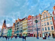 Ship a package to Poland
