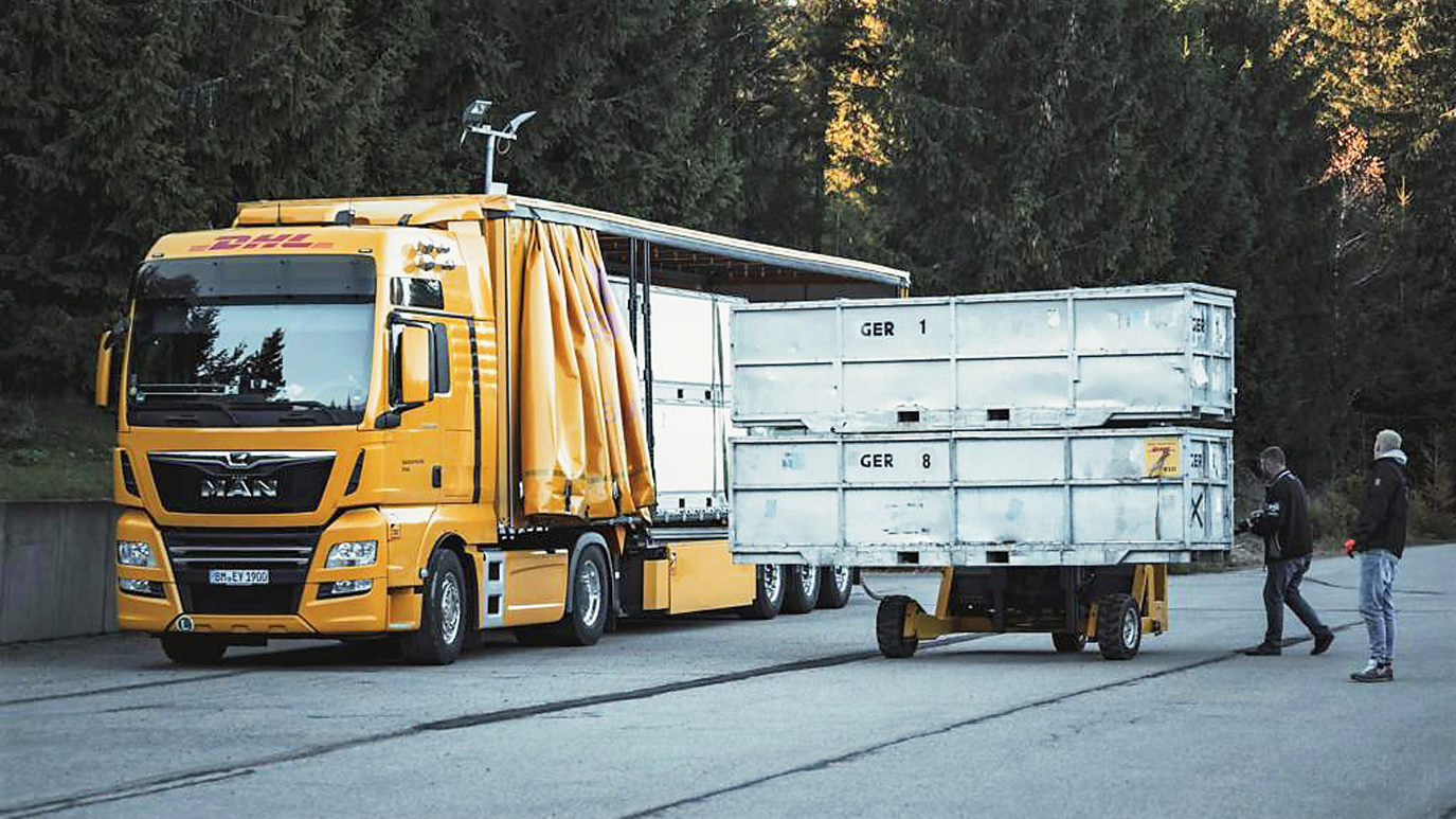 Gold Medals For A Gold Level Partnership DHL Prolongs Contract With 