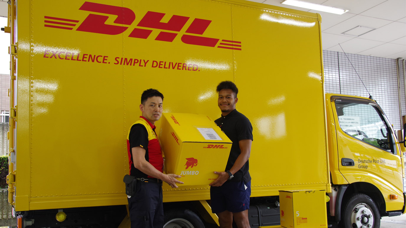 Dhlジャパンは フランスへ海外移籍する ラグビー松島幸太朗選手の貨物輸送をサポートしました Dhl Japan 日本