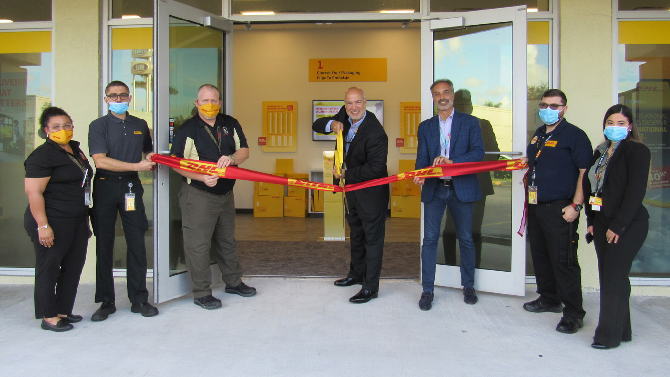 Dhl Opens Its First Company Owned And Operated Retail Store In The United States Dhl United States Of America