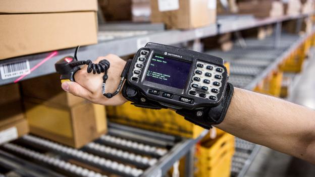 Wearable scanner in a warehouse