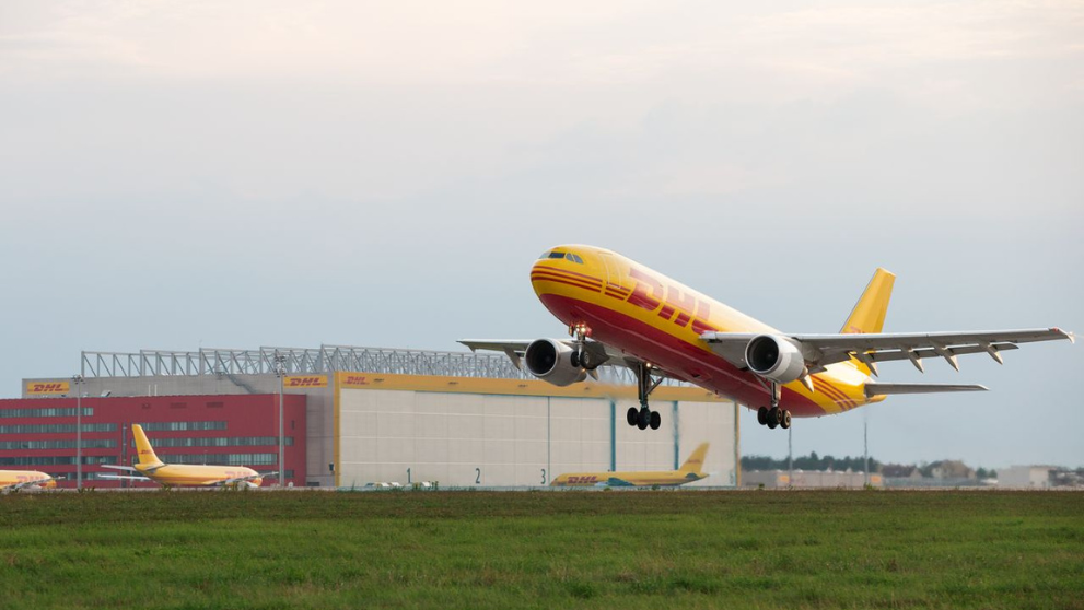 991x558-Discover All Images (Except Deskstop)-May24 - 991x558-Register for a DHL Account