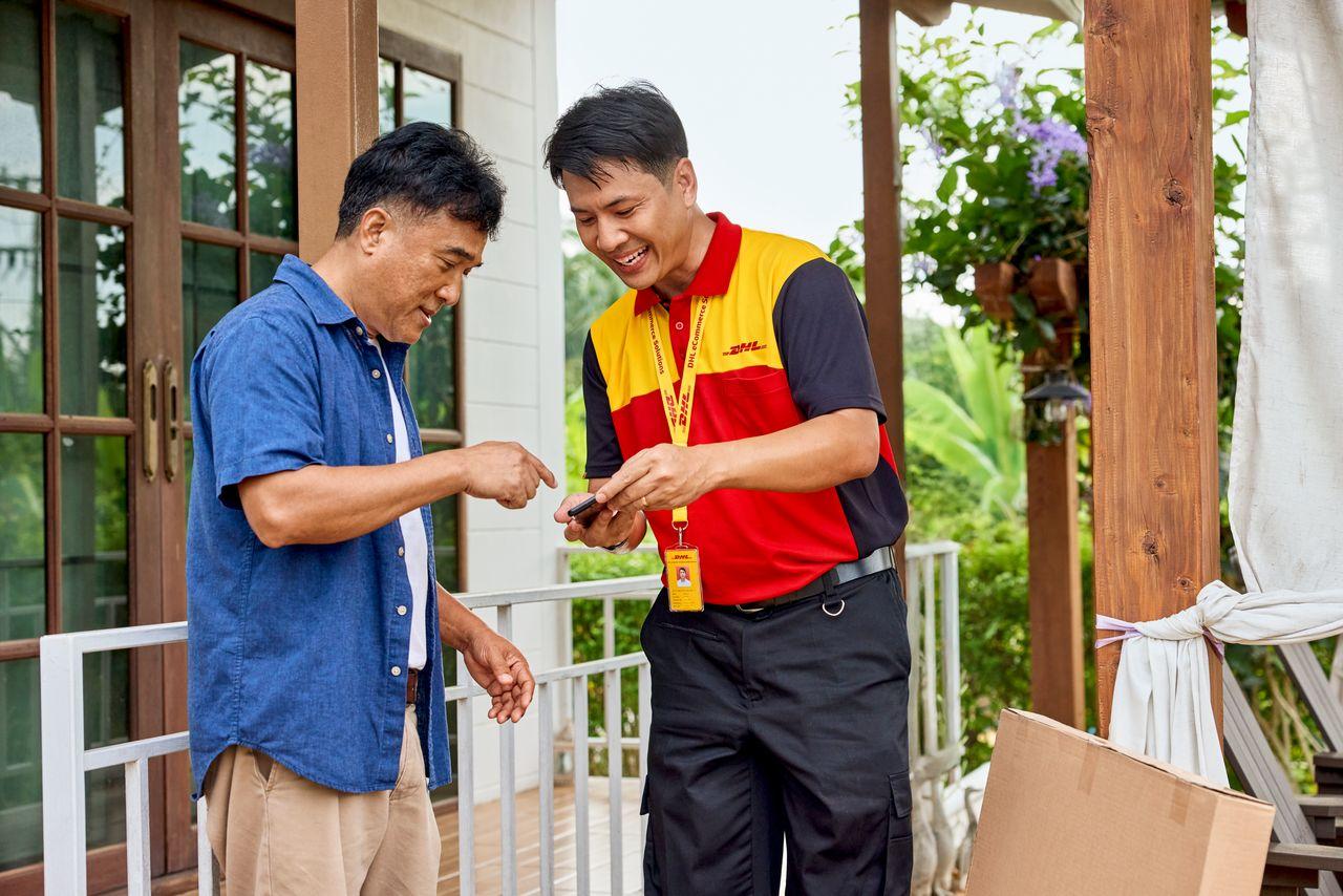 DHL Delivery 