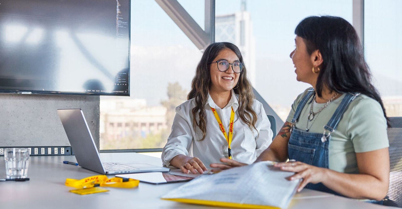 dhl express employees sharing about customers expectations and consumer behavior trends
