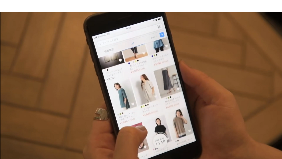 MOBILE_Microsite content banners - 17 - ファッション・ビジネスとDHLの関係