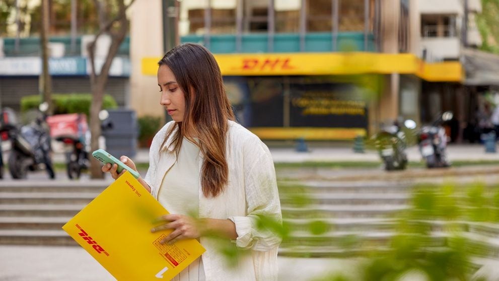 Customer receiving DHL Express package