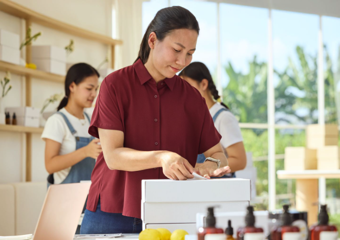 Malaysian exporter preparing supplements to be sold online