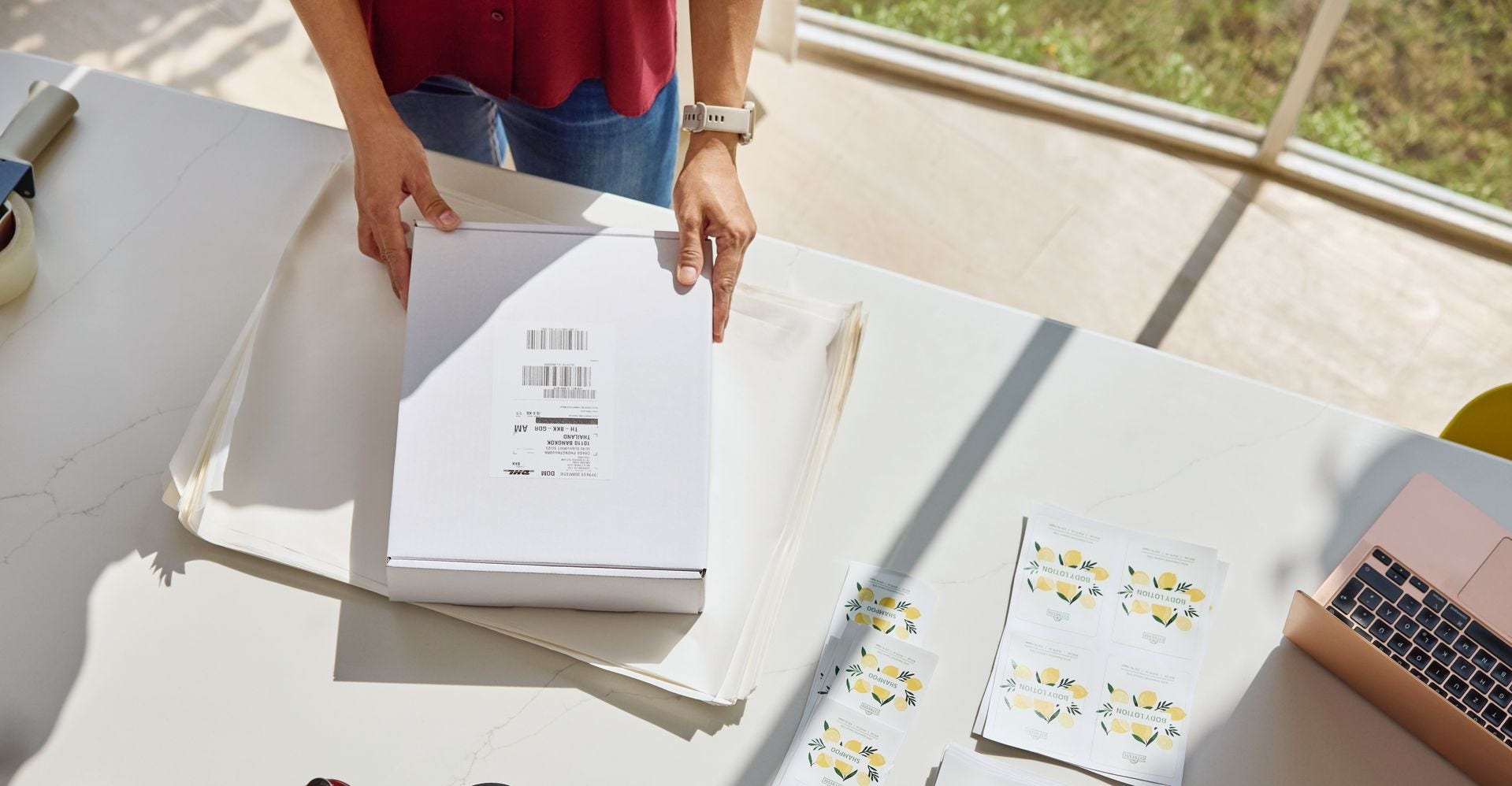 exporter from vietnam packing products to be shipped to the usa