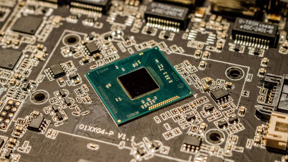 worldwide-semiconductor-shipping-991x558.jpg