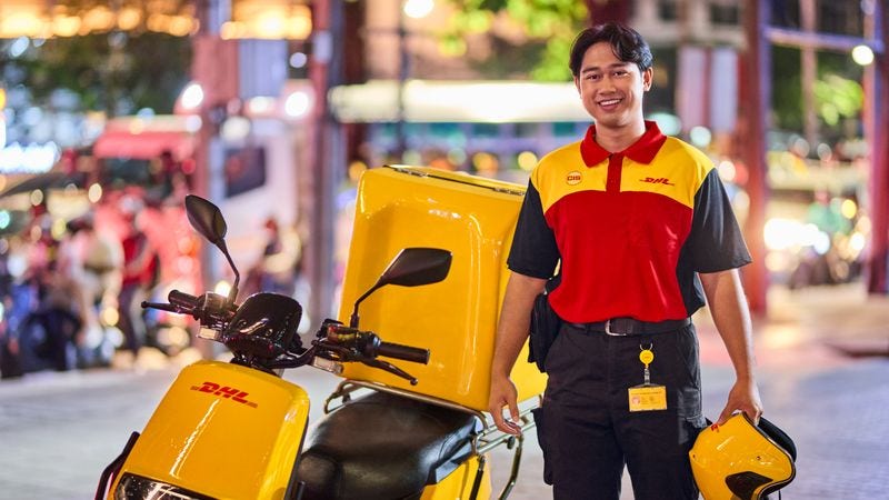 DHL Express 速遞員
