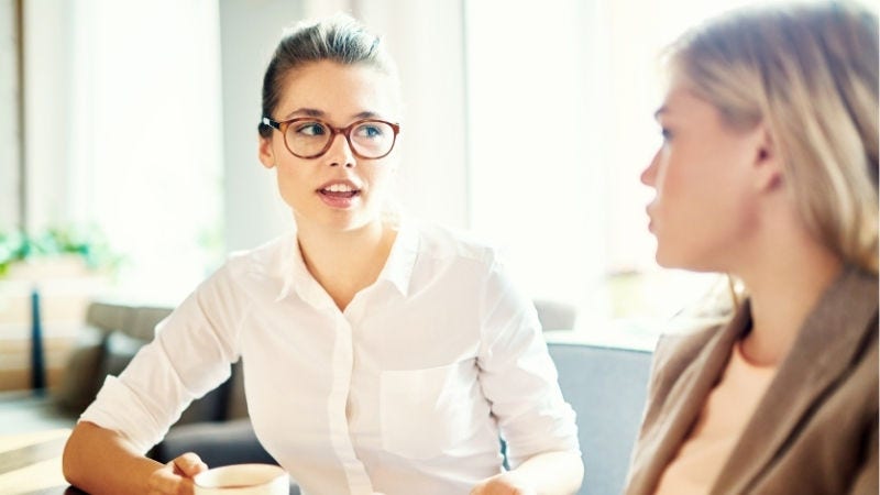 Inline Static ( 800x450)  - Two woman talking