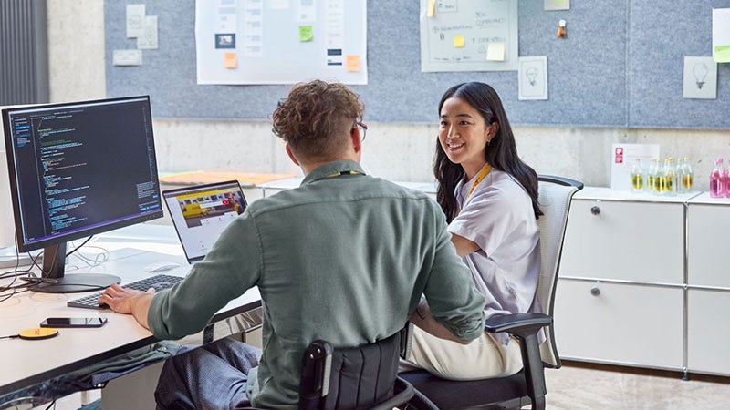 employees discussing esg best practices