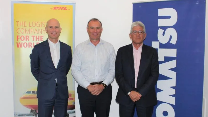 From left to right: Mr. George Lawson, Country Manager, DHL Global Forwarding Australia; Mr. Sean Taylor, CEO and Managing Director, Komatsu Australia Pty Limited; Mr. Gary Edstein, CEO and Senior Vice President, DHL Express Oceania