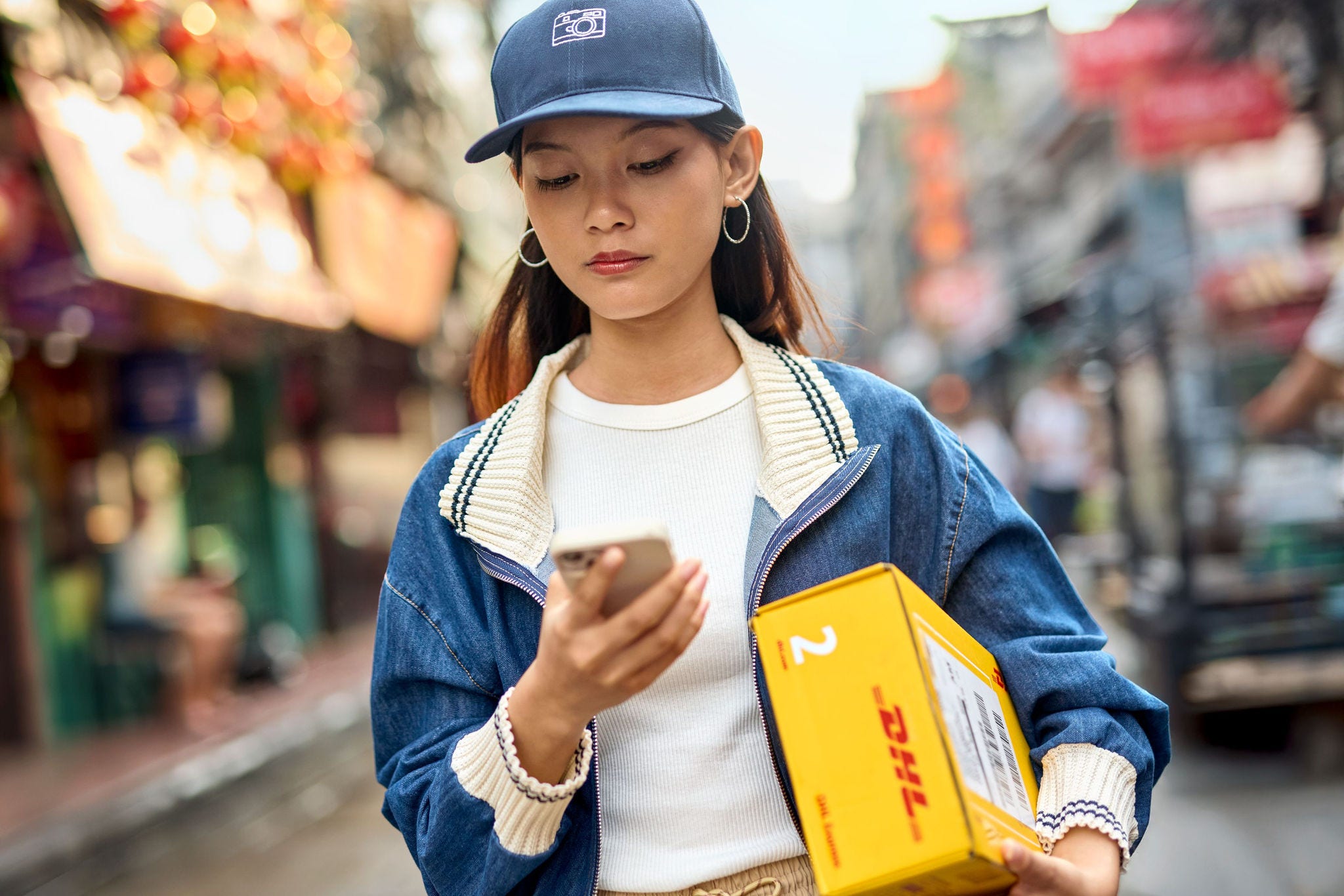 How long does shipping from Hong Kong to Japan takes?