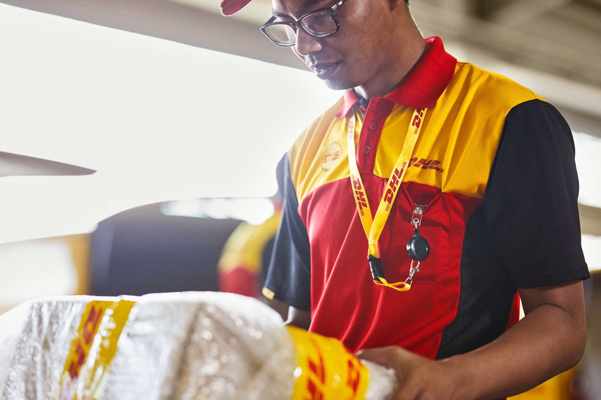 18_09_DHL_12935