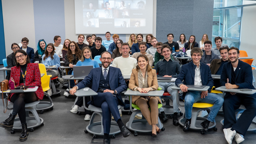 Discover - Mobile Header - 1