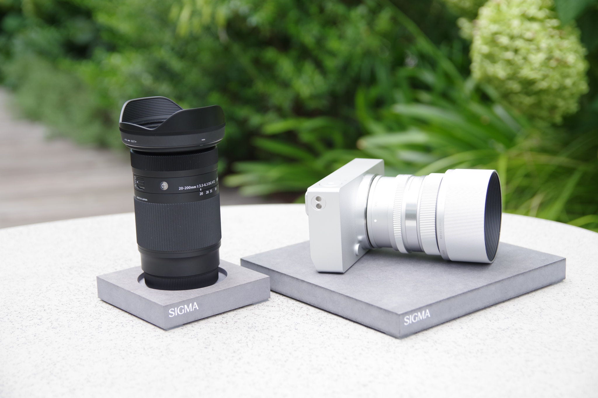 Sigma's sophisticated camera body and lens 