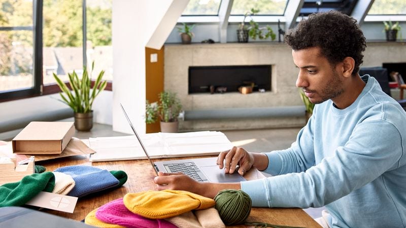 <p>Bekerja dengan penyedia logistik terkemuka seperti<a href="https://www.dhl.com/discover/en-id">&nbsp;DHL Express</a>&nbsp;adalah suatu keharusan untuk memastikan bahwa data rahasia perusahaan Anda tetap aman. MyDHL+, layanan yang disediakan oleh DHL Express, adalah platform online yang menambahkan lapisan perlindungan ekstra dan memudahkan bisnis untuk melacak pengiriman, menjadwalkan waktu pengambilan dan memantau kemajuan setiap pengiriman. Sebagai langkah keamanan tambahan, pengguna MyDHL+ dapat lebih melindungi data mereka dengan juga mengaktifkan DHL eSecure, solusi inovatif yang melindungi data sensitif yang dipertukarkan melalui layanan pengiriman.&nbsp;DHL eSecure&nbsp;menawarkan ketenangan pikiran bagi bisnis karena mengetahui paket mereka aman dari&nbsp;penjahat cyber&nbsp;, dengan enkripsi ekstra dan metode otentikasi canggih yang dilapisi ke dalam standar pengiriman terdesentralisasi untuk memberikan keamanan&nbsp;dan perlindungan data&nbsp;yang lebih kuat&nbsp;.&nbsp;</p>
<p><a href="https://www.dhl.com/discover/en-id/ship-now">Buka akun bisnis DHL Express dengan kami hari ini</a>&nbsp;untuk menghindari menjadi korban kejahatan dunia maya.</p>
