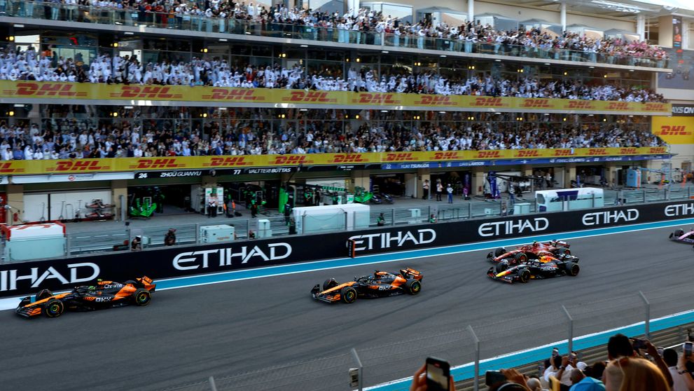 F1 race in progress with DHL sponsorship