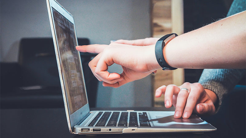 AI-powered search boosts retailers’ conversions