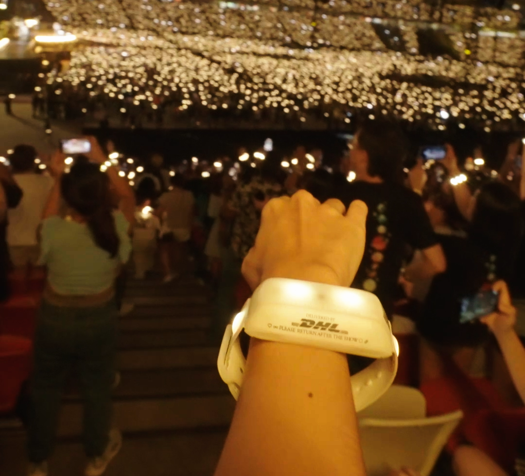 DHL x Coldplay Wristband