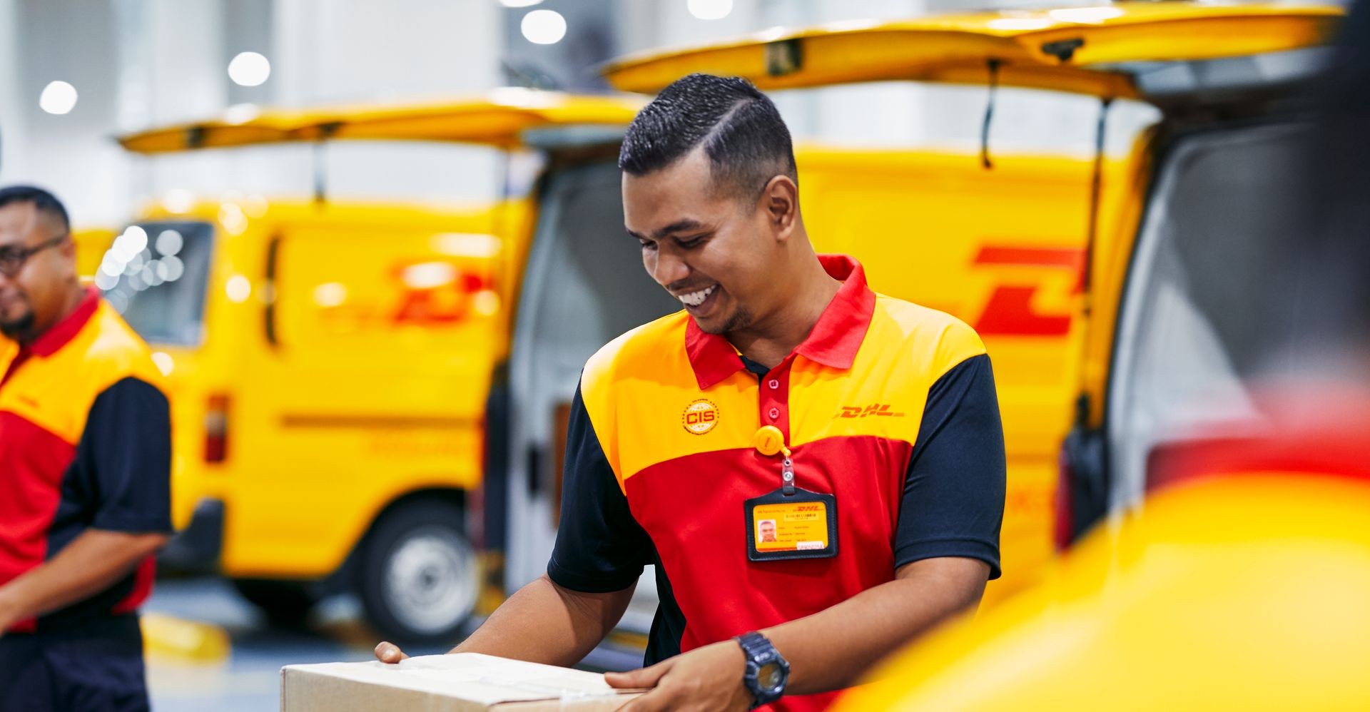 dhl employee handling the export of homemade pickles from india