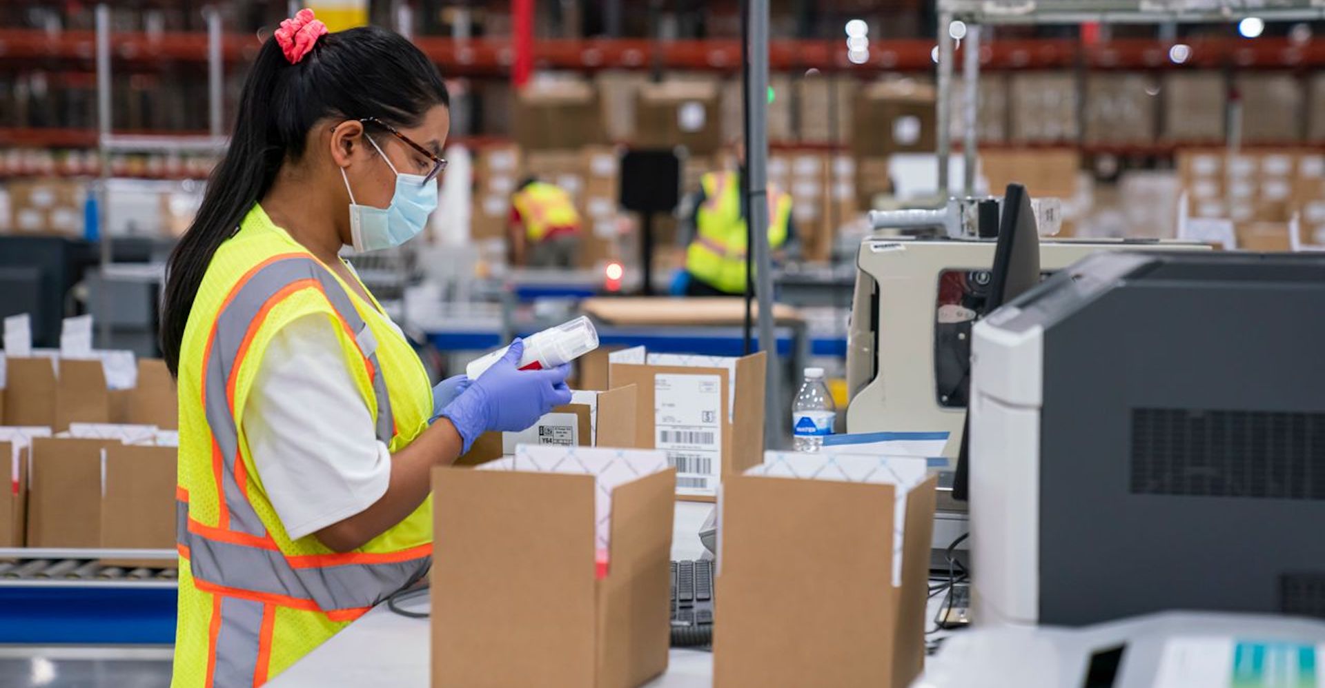 Shipment preparation A guide to packaging material DHL Indonesia