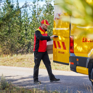DHL Courier 