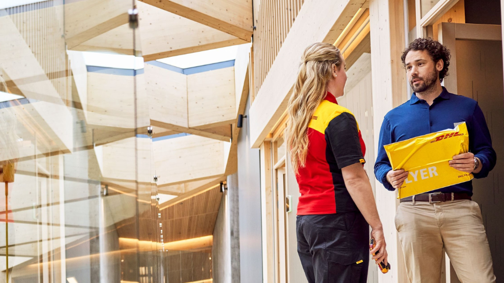 Ship documents and packages with Letter Pack | DHL Japan