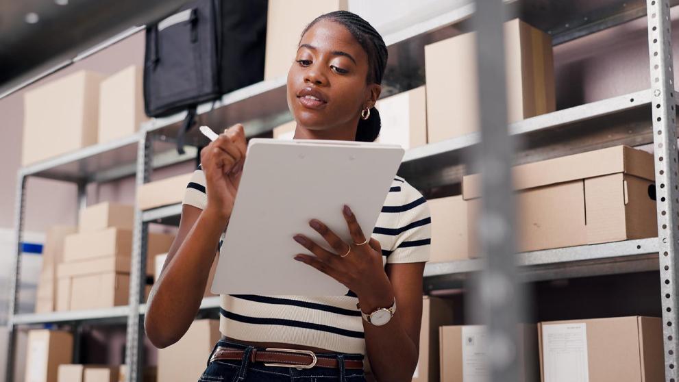 /content/dam/kenya/ecommerce-advice/ecommerce-best-practice/Build compliance into your procurement timeline.jpg