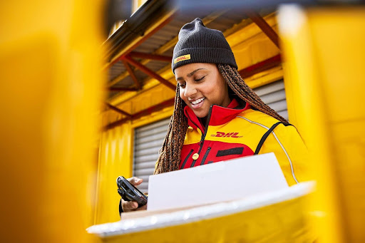 /content/dam/kenya/ecommerce-advice/ecommerce-sector-guide/Seamless Logistics Powered by DHL.jpg