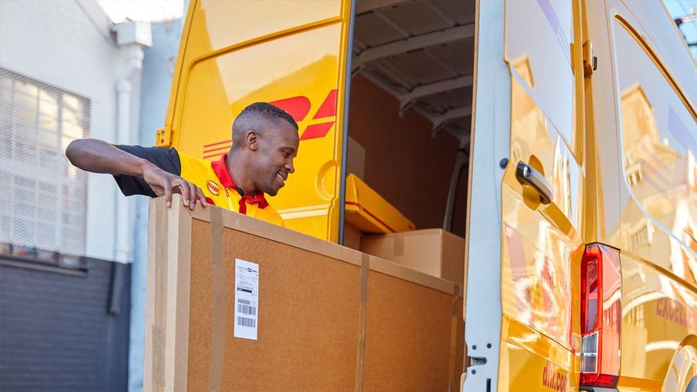 /content/dam/kenya/logistics-guide/essential-guide/Why DHL Is Your Partner in Safe Delivery.jpg