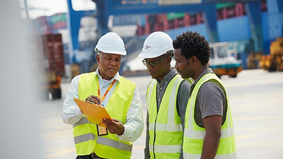 /content/dam/kenya/logistics-guide/logistics-insight-/Five Ways Kenyan Exporters Can Get Ahead.jpg