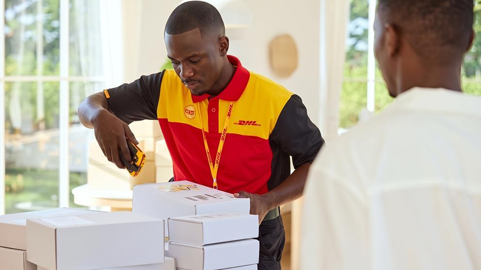 /content/dam/kenya/shipping-with-dhl/services/Prepare Your Shipment Before Collection.jpg
