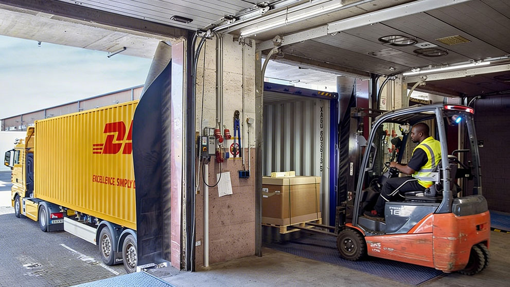 /content/dam/kenya/small-business/essential-update-and-insight/How DHL Supports Your Growing Business.jpg