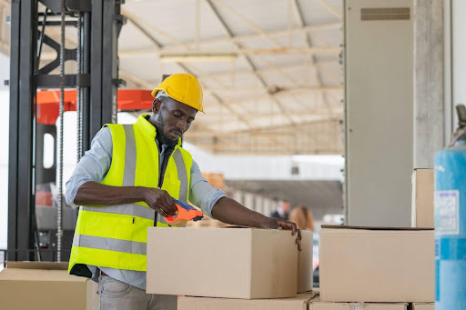 Cutting Shipping Costs Without Compromising Speed