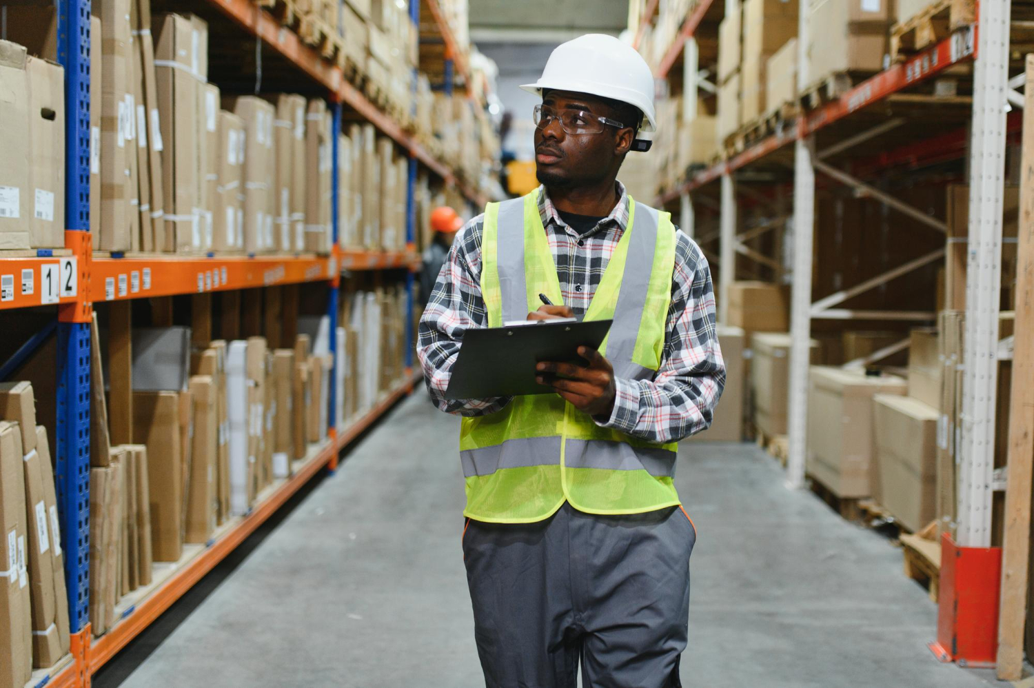 /content/dam/nigeria/small-business-advice/essential-insight-and-update/Focus on What Moves Your Business Forward.jpg