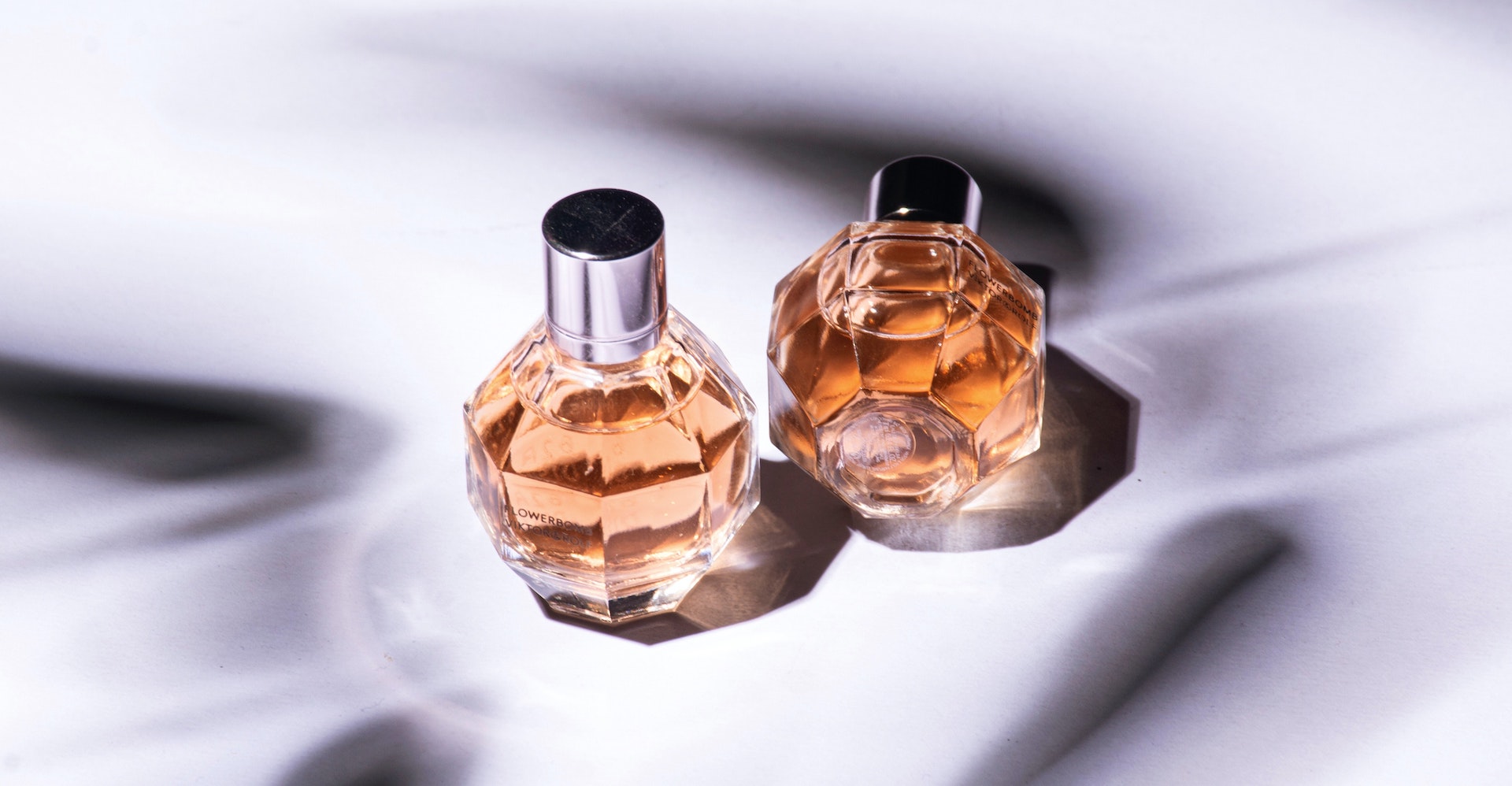 How to ship perfume internationally by courier post | DHL Singapore