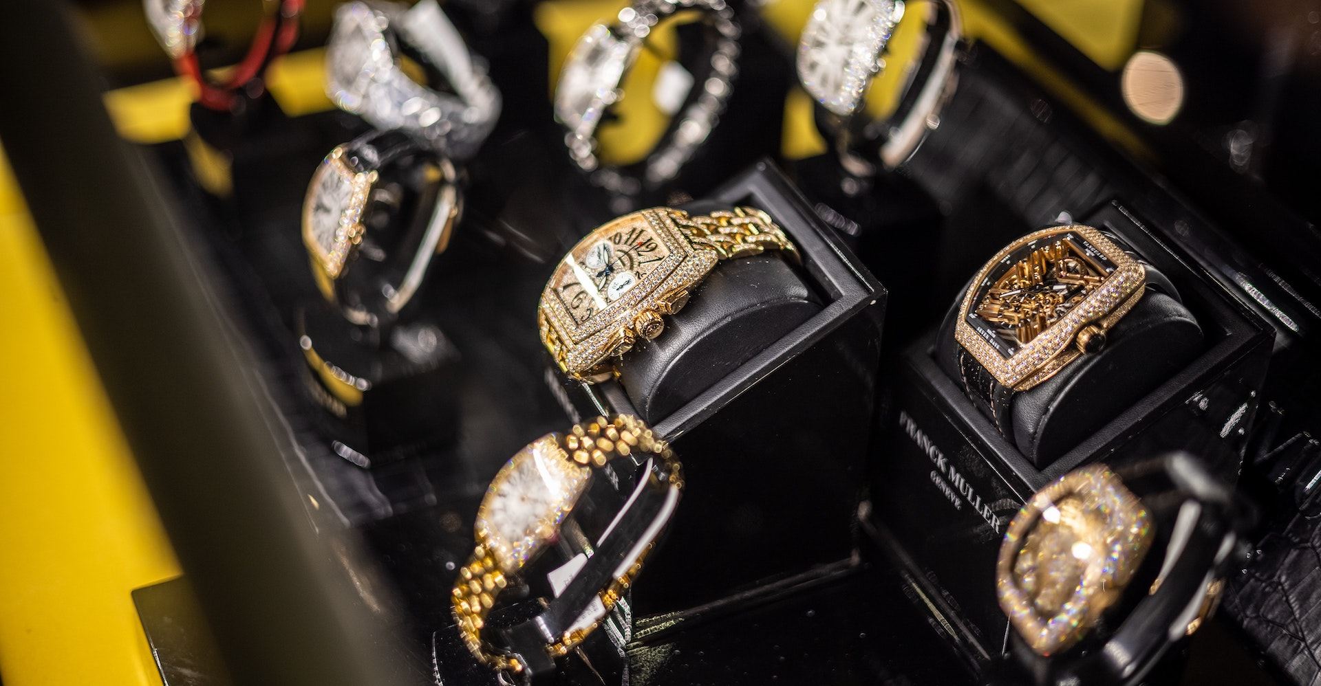 Jewellery & watches hotsell