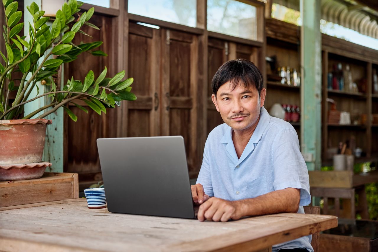 Contact us for enquiries on billing, payments, and how DHL Express can help your business grow today.