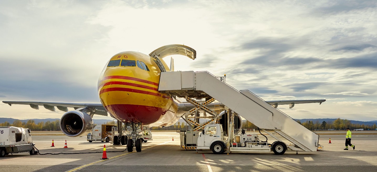 dhl courier