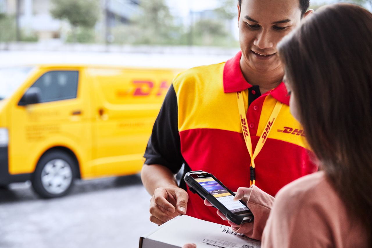 https://www.dhl.com/discover/content/dam/singapore/inline-image/ship-with-dhl/services/document-courier-service/open-business-account-image.jpeg?utm_source=chatgpt.com