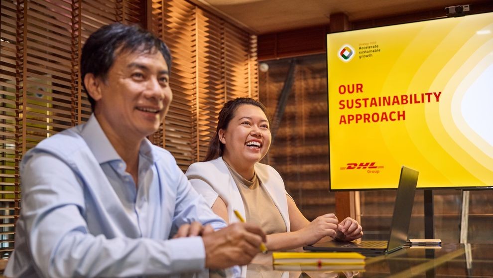 DHL team discussing sustainability plan and approach 