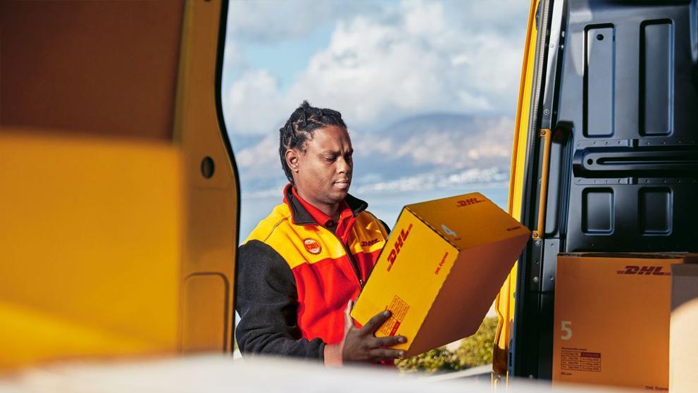 /content/dam/south-africa/logistics-advice/sustainability/Speed, Transparency, and Trust.jpg