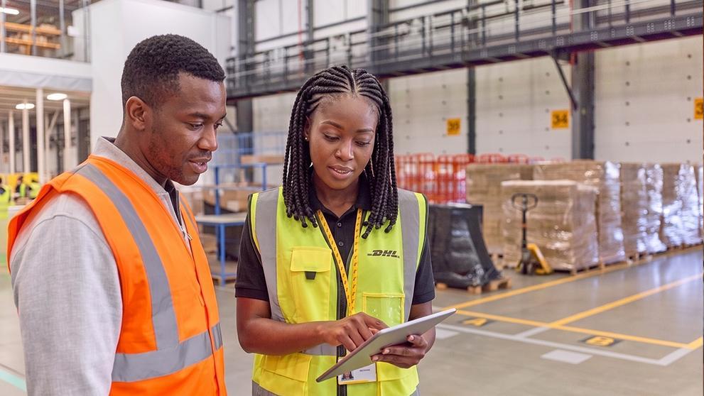/content/dam/south-africa/e-commerce-advice/e-commerce-sector-guide/What Happens Between Your Factory and the Supermarket Shelf.jpg