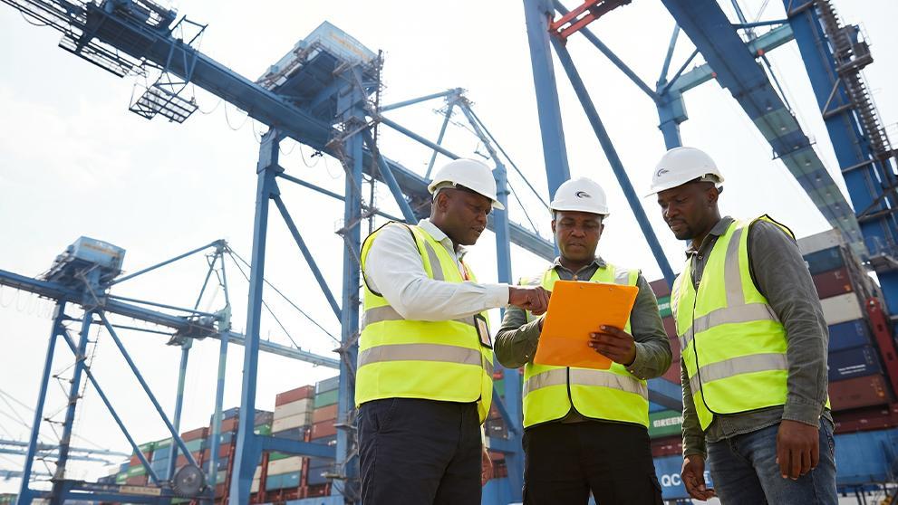 /content/dam/south-africa/logistics-advice/export-and-import-advice-/Get Certified.jpg